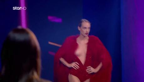 GNTM: Το «ατύχημα» της Μιχαέλας στην πασαρέλα - Μπήκε στο σπίτι!