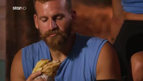 Φάρμα: Κέρδισε δίπιτο σουβλάκι και το έδωσε!