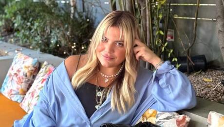 Δανάη Μπάρκα: Τέλος Τα Ξανθά Μαλλιά