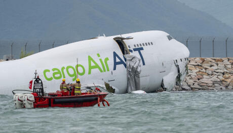 Χονγκ Κονγκ: Αεροσκάφος Έπεσε Στη θάλασσα – 2 Νεκροί