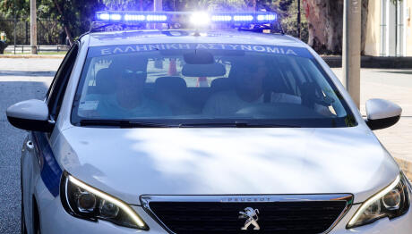 Ηλεία: Βίαζε Την Κόρη Του - Απείλησε Να Κάψει Τη Σύζυγό Του