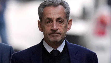 Νικολά Σαρκοζί: Έχει Αστυνομικούς Στη Φυλακή Λόγω Απειλών