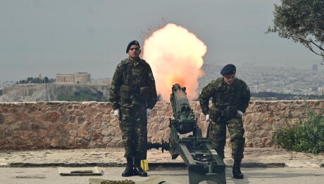 Λυκαβηττός: Οι Κανονιοβολισμοί Για Τον Εορτασμό Της 28ης