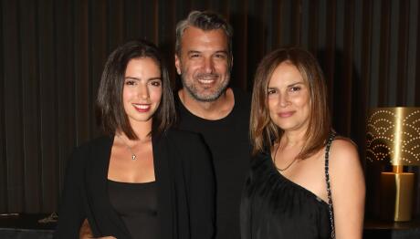 Βλοντάκης - Στεργιάδου: Βραδινή έξοδος με την 22χρονη κόρη τους, Ηλέκτρα