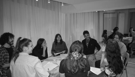 Η Θεατρική Παράσταση «Καλλιόπες» Στο Θέατρο Καλλιρόης