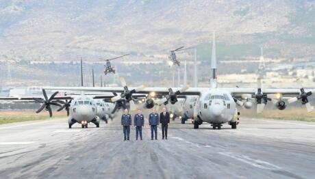 Δένδιας μεταγωγικά C- 130 C- 27 ελικόπτερα Super Puma