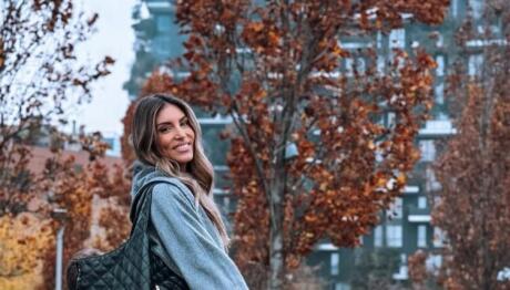 Αθηνά Οικονομάκου