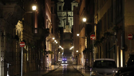 Ρώμη: Ομαδικός Βιασμός 18χρονης Μπροστά Στον Φίλο Της