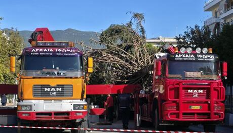 MAN: Έφερε τα Χριστούγεννα στην Καλαμάτα