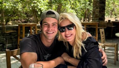 Μενεγάκη: Ο Γιος Της Άγγελος Λάτσιος Έγινε 23 - Οι Ευχές Της