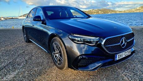 Mercedes-Benz E 220 d: Δοκιμάζουμε την «αστεράτη» λιμουζίνα