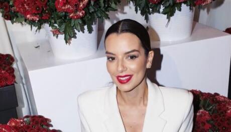 Νικολέτα Ράλλη: Στόλισε Το Δέντρο Με Την Κόρη Της