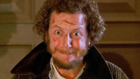 Μόνος στο Σπίτι: Πώς Ο Ένας «Κακός» Κέρδισε Εκατομμύρια