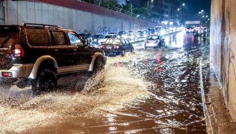 Κακοκαιρία Byron: Μπαράζ Μηνυμάτων Του 112 Σε Όλη Τη Χώρα