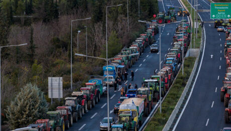 Αγρότες: Νέα Μπλόκα - Εντείνουν Τις Κινητοποιήσεις