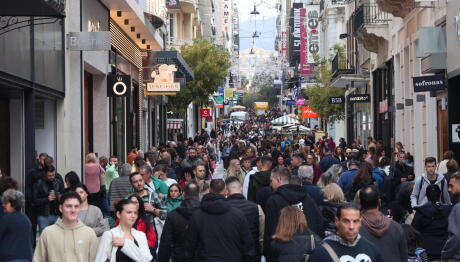 Εορταστικό Ωράριο:Ποιες Κυριακές Θα Είναι Ανοιχτά Τα Μαγαζιά