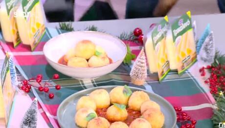 Συνταγή Για Αραντσίνι Με Τυρί Και Σάλτσα