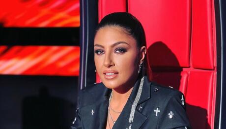 Έλενα Παπαρίζου