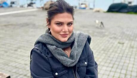 Δανάη Μπάρκα: Στην Καλαμάτα με τον σύντροφό της