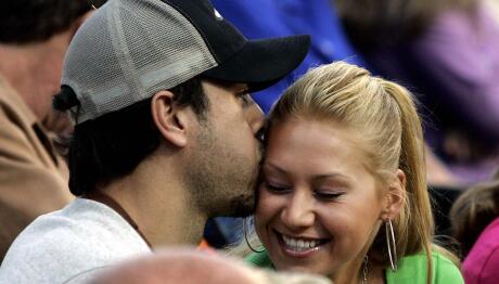 Ο Ενρίκε Ιγκλέσιας Και Η Άννα Κουρνίκοβα Έγιναν Ξανά Γονείς