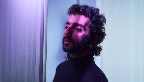 Κάπου περνούσε μια φωνή: Παράταση Παραστάσεων