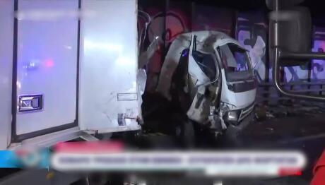 Αιγάλεω: Σφοδρό Τροχαίο Μεταξύ Φορτηγών Στον Κηφισό