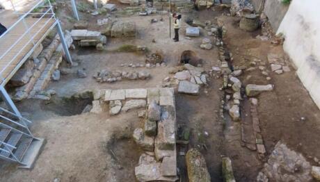 ΥΠΠΟ: Αναδεικνύονται Οι Αρχαιότητες Της «Οικίας Κοκοβίκου»