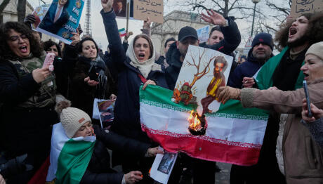 Η Ευρώπη Βγαίνει Στους Δρόμους Για Το Ιράν