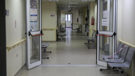 Γρίπη: Ανησυχητική έξαρση στην Ελλάδα – Γεμάτα τα νοσοκομεία