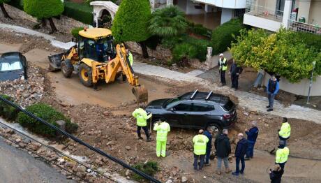 Κολυδάς Για Άνω Γλυφάδα: Το Μπάζωμα Στο Ρέμα Ευρυάλης