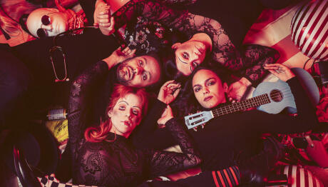 EVELYN EVELYN: Το Musical Για Πρώτη Φορά Στην Ελλάδα