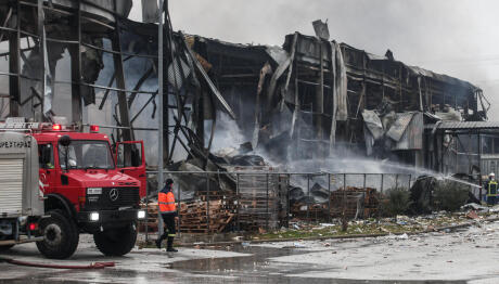 Έκρηξη στη Βιολάντα: Έρευνα για άδειες, πυρασφάλεια