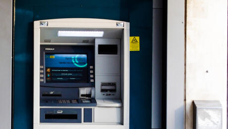 Τραπεζικοί Λογαριασμοί: Στο Μικροσκόπιο Αναλήψεις - Πληρωμές