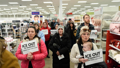 Τι Είναι Το ICE OUT