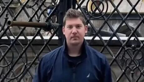 Θρίλερ με τον Αλέξη Τσικόπουλο: Ενεργός στα social media