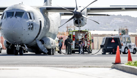 Χίος: Aεροδιακομιδή 6 Παιδιών Στην Αθήνα Με Αεροσκάφος ΕΚΑΒ