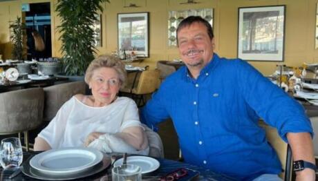 Βαρύ Πένθος Για Τον Εργκίν Αταμάν - Πέθανε Η Μητέρα Του