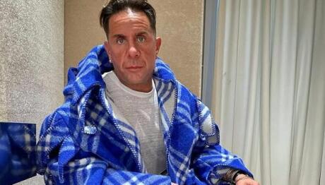 Μαζωνάκης: Ζήτησε Άδεια Να Πάει Να Τραγουδήσει