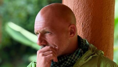 Νίκος Μουτσινάς