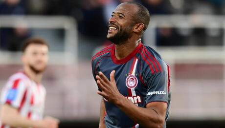 Eλ Κααμπί: Σάρωσε Τα Ρεκόρ