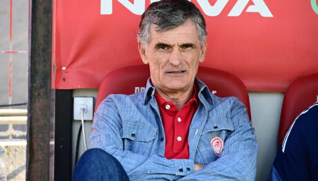 Ο Ελ Κααμπί Σάρωσε Και Ο Μεντιλίμπαρ Χαμογελά