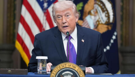 Τραμπ: Χάσιμο Χρόνου Χερσαία Εισβολή Στο Ιράν