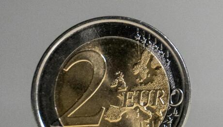 Νέα Συλλεκτικά Κέρματα Των 2 Και 5 Ευρώ