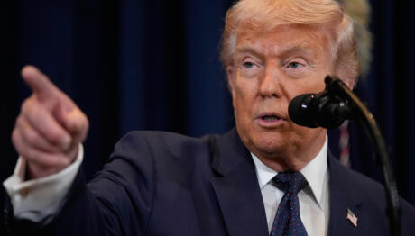 Μέση Ανατολή: Νέες Απειλές Τραμπ Κατά Ιράν