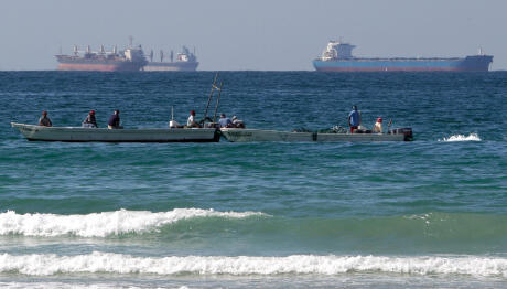 Στενά Ορμούζ: Επλήγη Ελληνόκτητο Πλοίο
