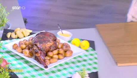 Συνταγή για Αρνί Μπούτι Με Μελωμένες Πατάτες