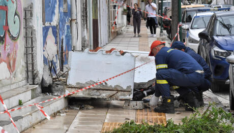 Κόρινθος: 2,5 Τόνων Το Μπαλκόνι Που Σκότωσε Τη 43χρονη