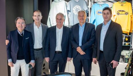 rnlt© Athens: Ένα διαφορετικό κατάστημα της Renault