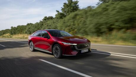 MAZDA 6e: Αναδείχθηκε το αυτοκίνητο με την καλύτερη σχεδίαση για το 2026