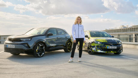 Sophia Flörsch: Υπογράφει στην ομάδα Opel GSE